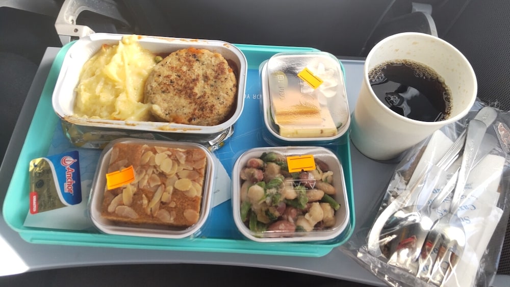 アゼルバイジャン航空の機内食